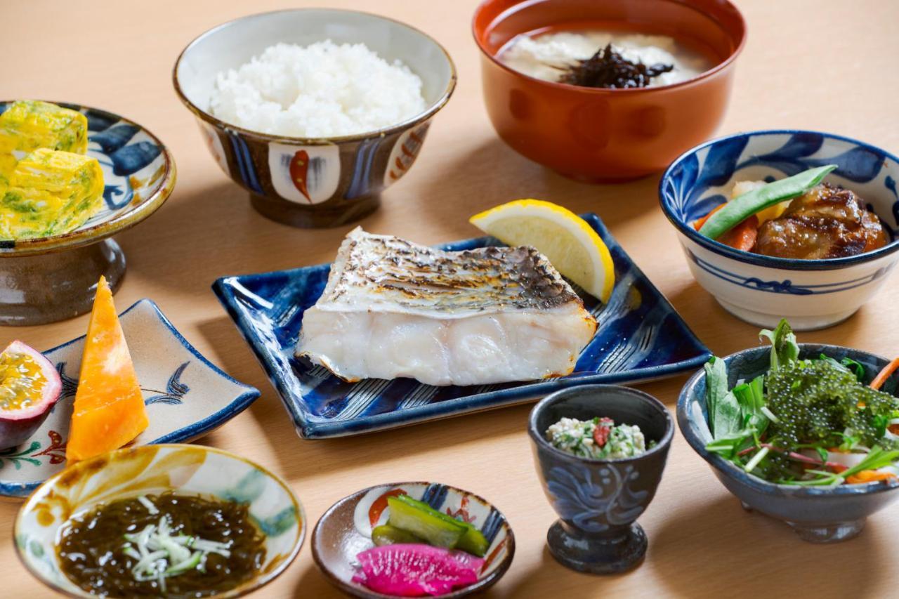 Marine Piazza Okinawa Hotel Мотобу Екстериор снимка