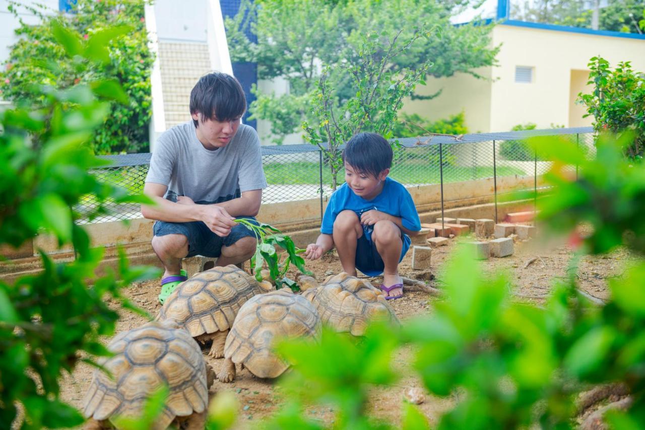 Marine Piazza Okinawa Hotel Мотобу Екстериор снимка