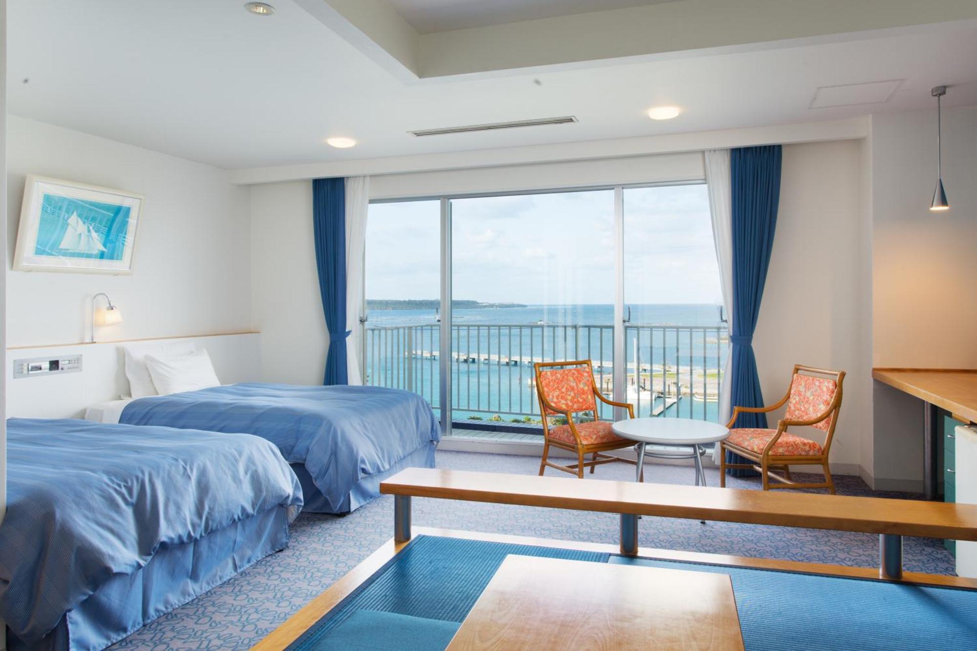 Marine Piazza Okinawa Hotel Мотобу Екстериор снимка